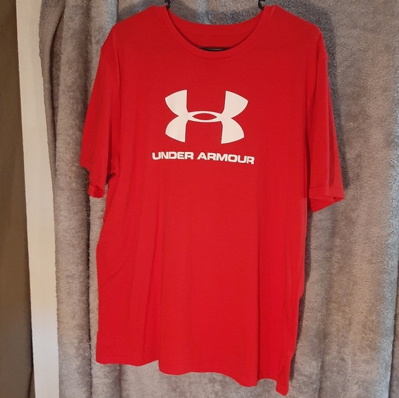 Under armor Tshirt XL - Picture 1 of 2